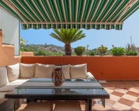 Resale - apartment - Marbella - Elviria