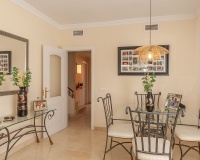 Resale - apartment - Marbella - Elviria