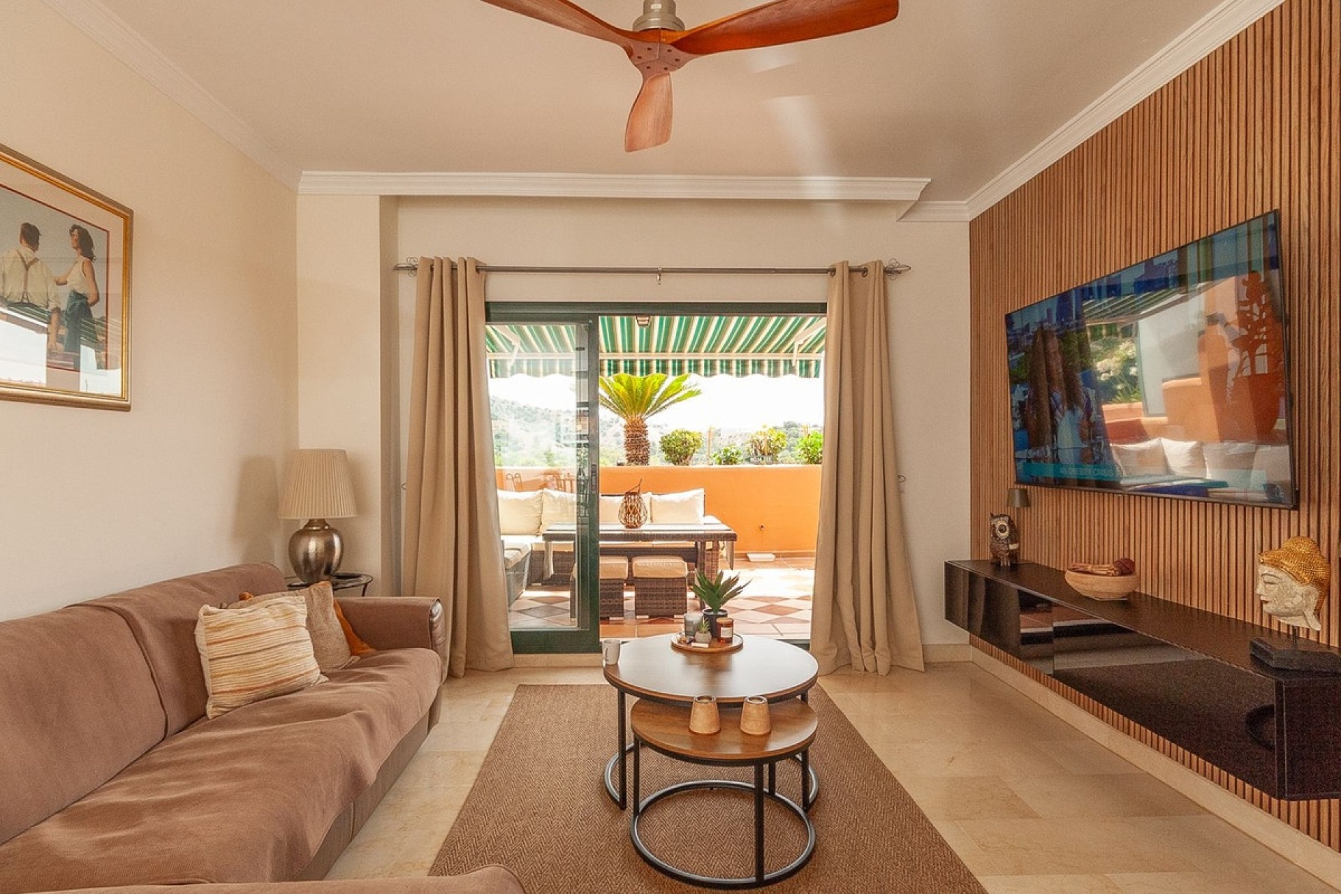 Resale - apartment - Marbella - Elviria