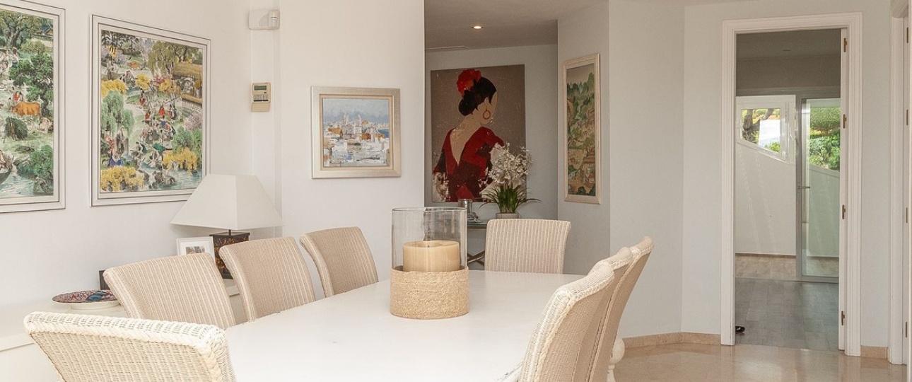 Resale - apartment - Marbella - Elviria
