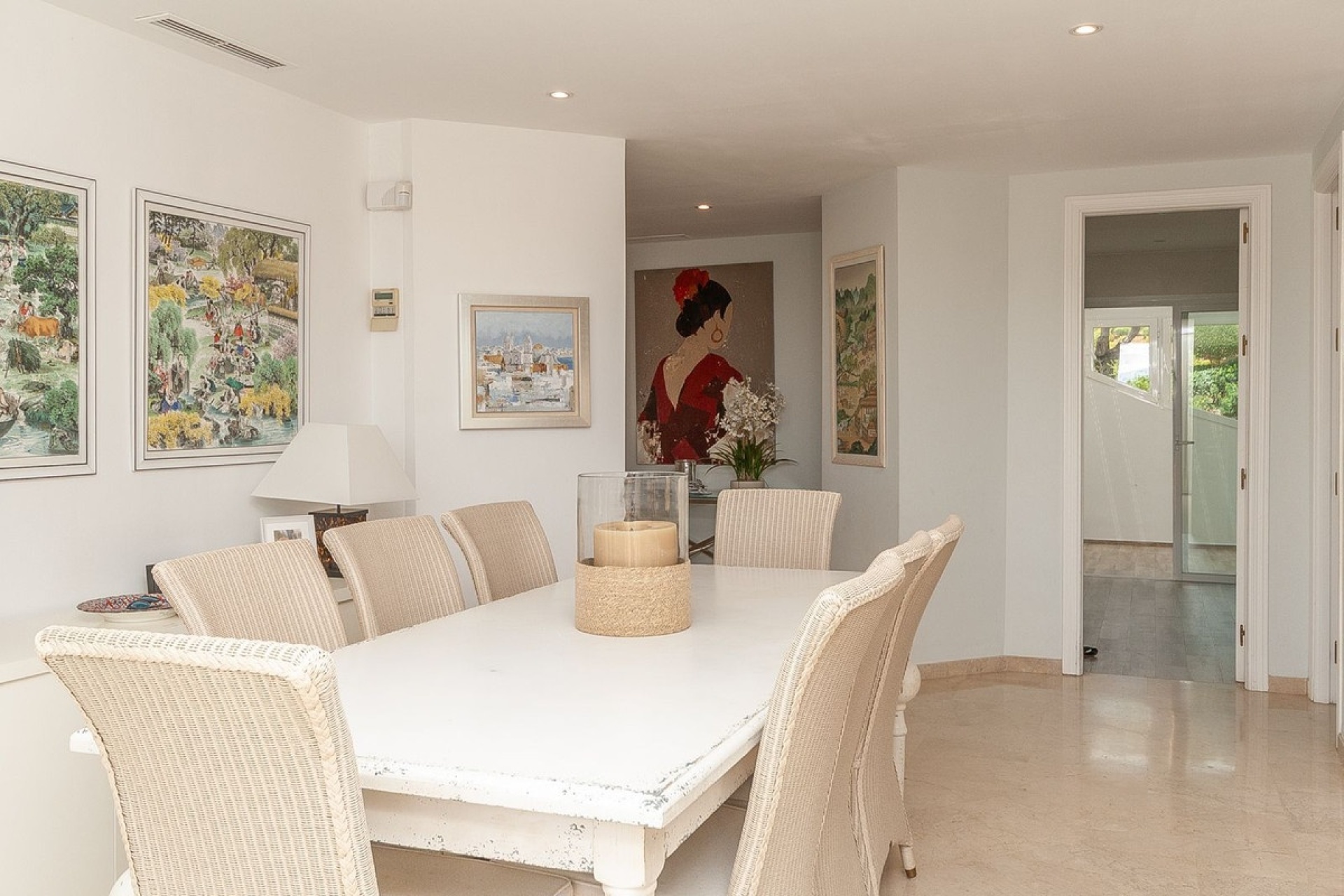 Resale - apartment - Marbella - Elviria