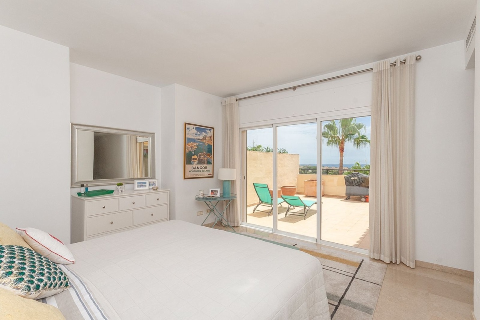 Resale - apartment - Marbella - Elviria