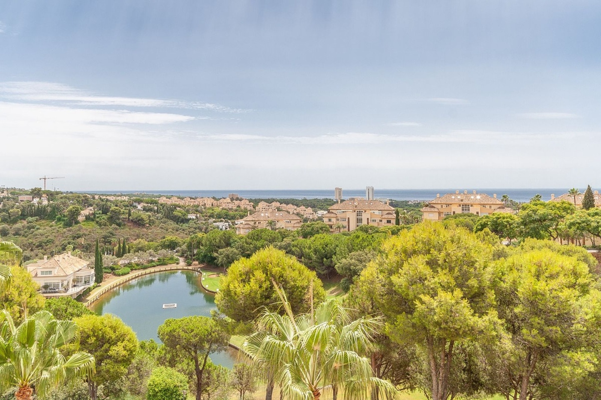 Resale - apartment - Marbella - Elviria