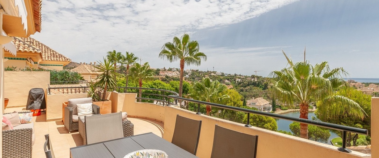 Resale - apartment - Marbella - Elviria