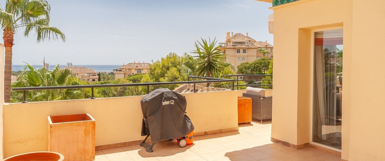 Resale - apartment - Marbella - Elviria
