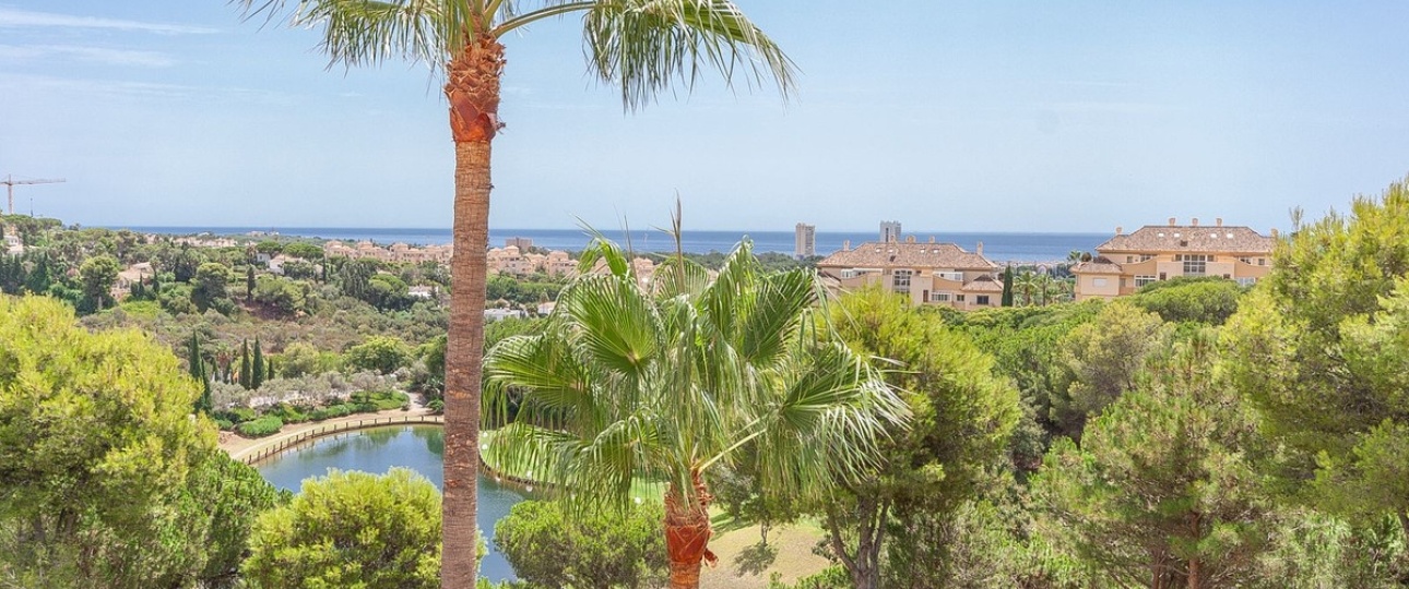 Resale - apartment - Marbella - Elviria