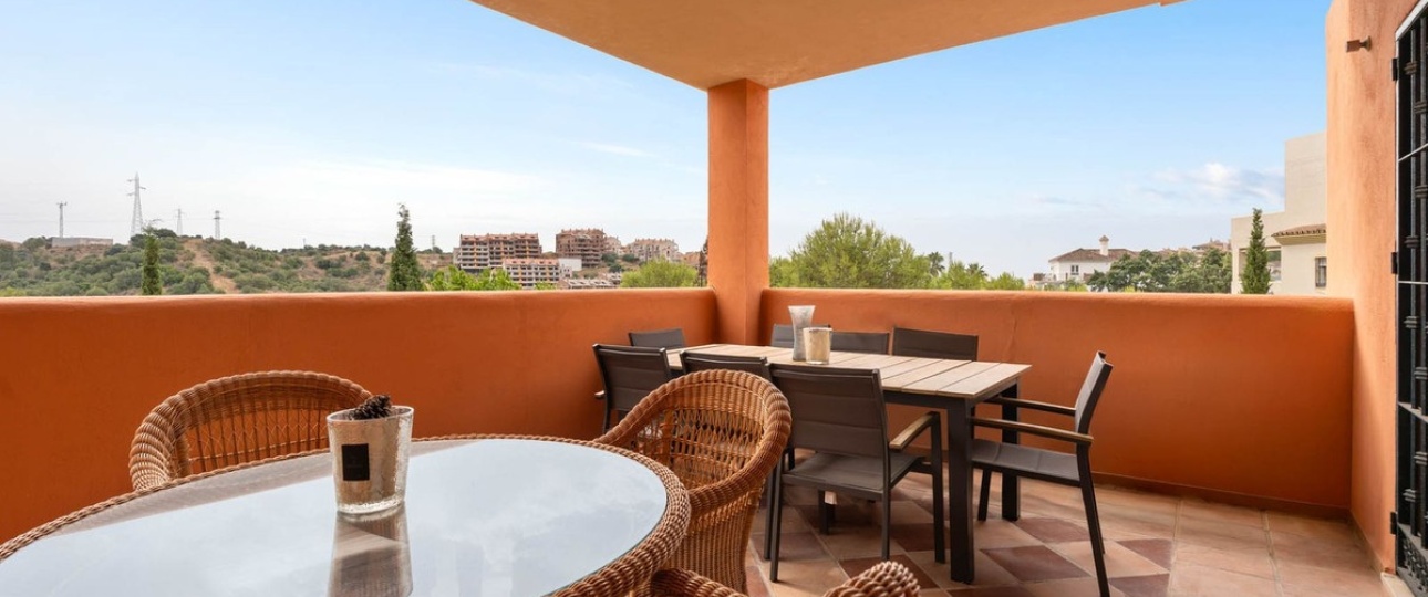 Resale - apartment - Marbella - Elviria