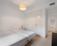 Resale - apartment - Marbella - Elviria