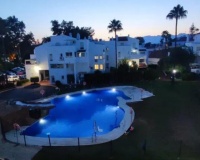 Resale - apartment - Marbella - Elviria