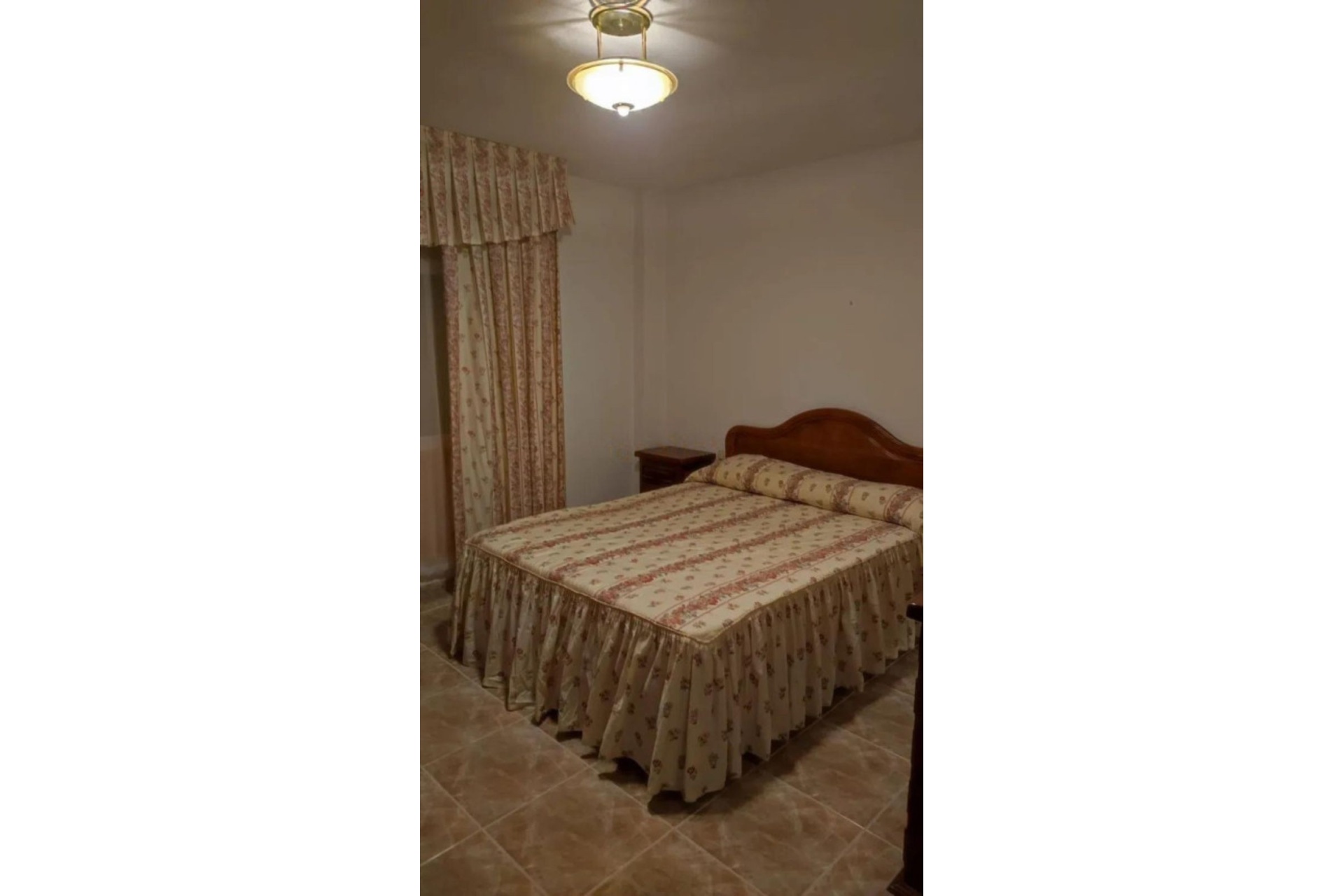 Resale - apartment - Marbella - Elviria