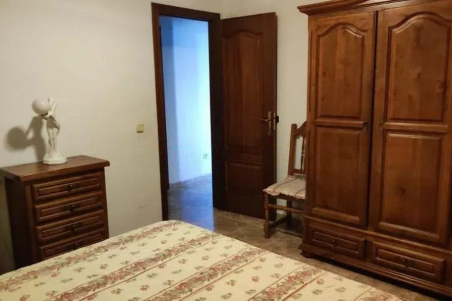 Resale - apartment - Marbella - Elviria