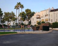 Resale - apartment - Marbella - Elviria