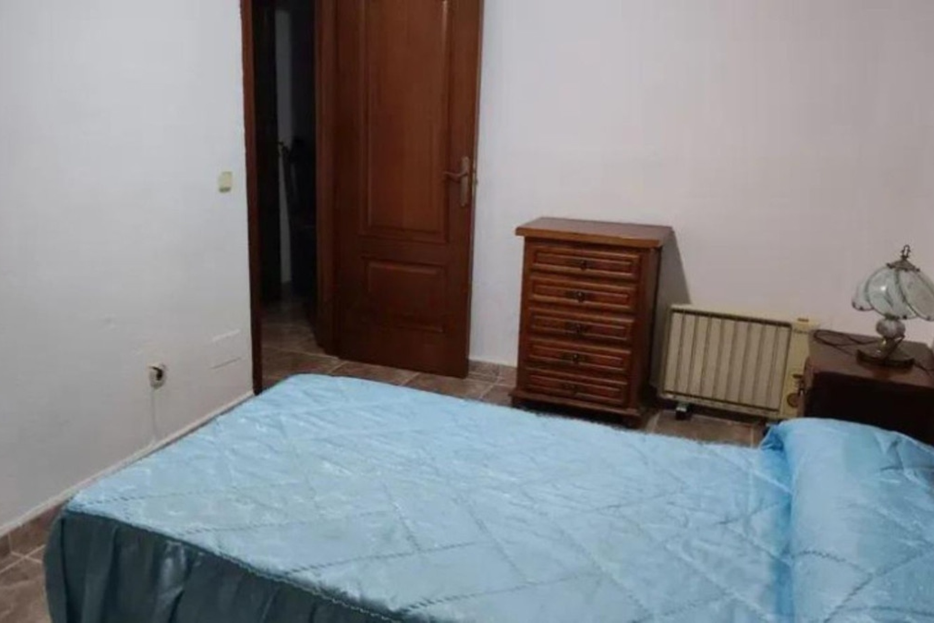 Resale - apartment - Marbella - Elviria