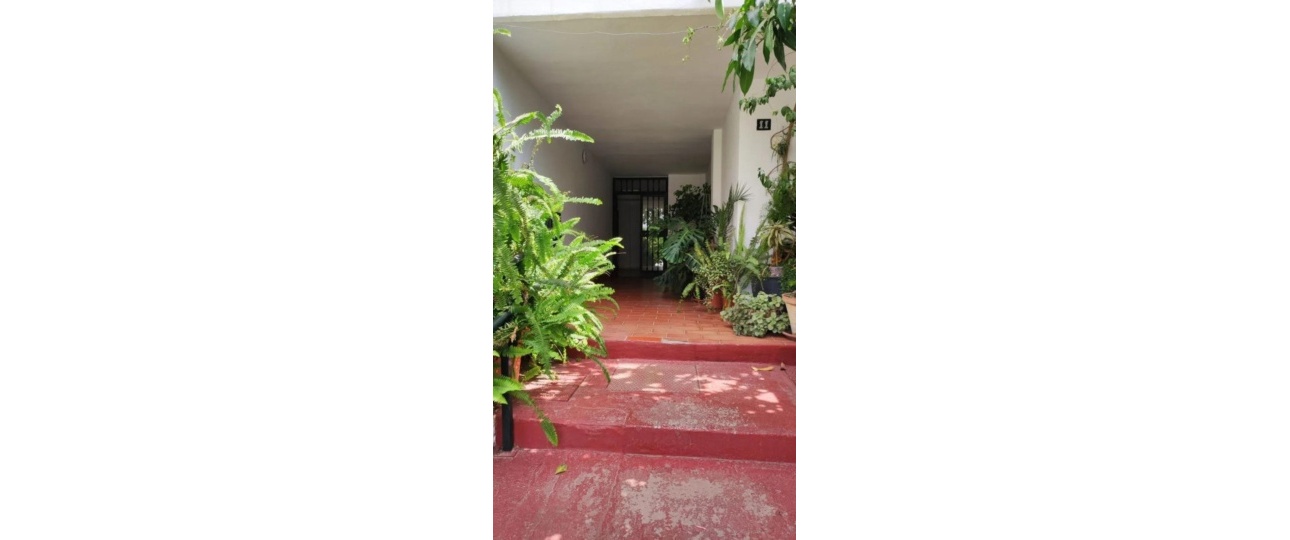 Resale - apartment - Marbella - Elviria