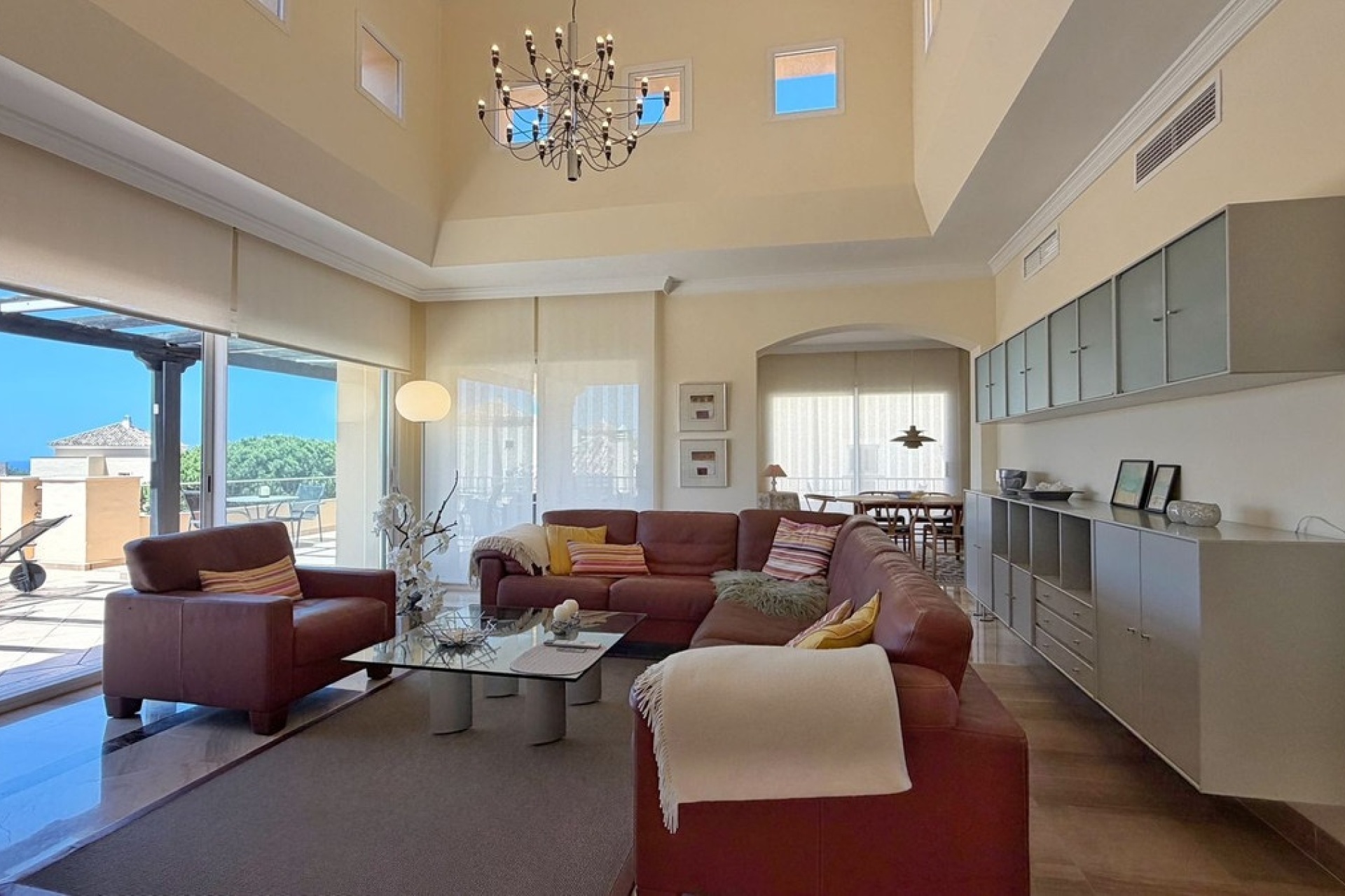 Resale - apartment - Marbella - Elviria
