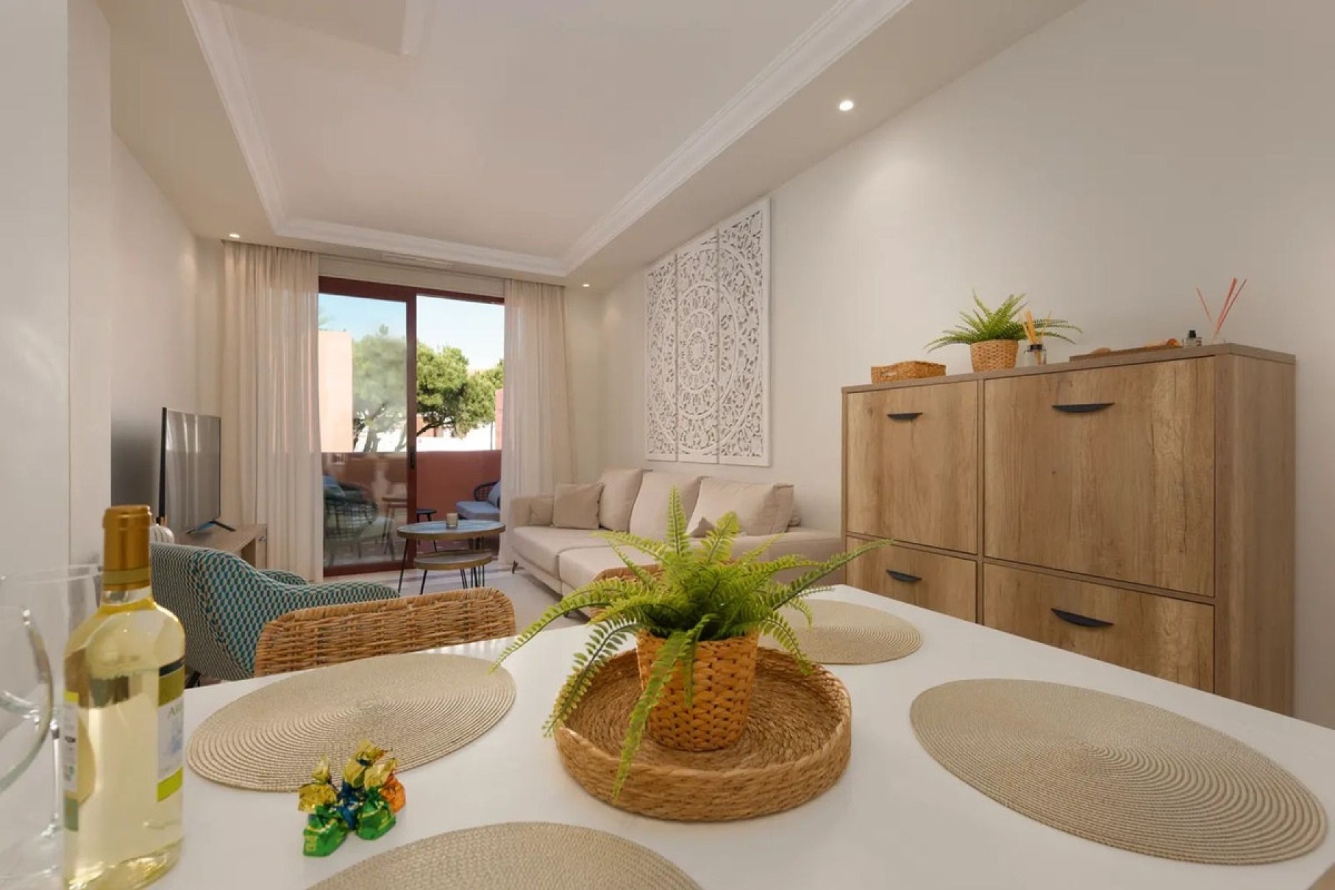 Resale - apartment - Marbella - Elviria