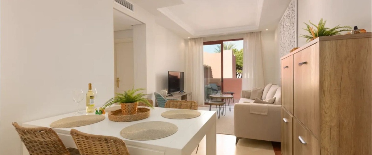 Resale - apartment - Marbella - Elviria