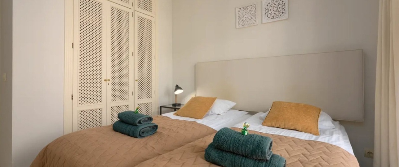 Resale - apartment - Marbella - Elviria