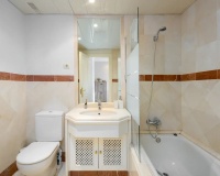 Resale - apartment - Marbella - Elviria