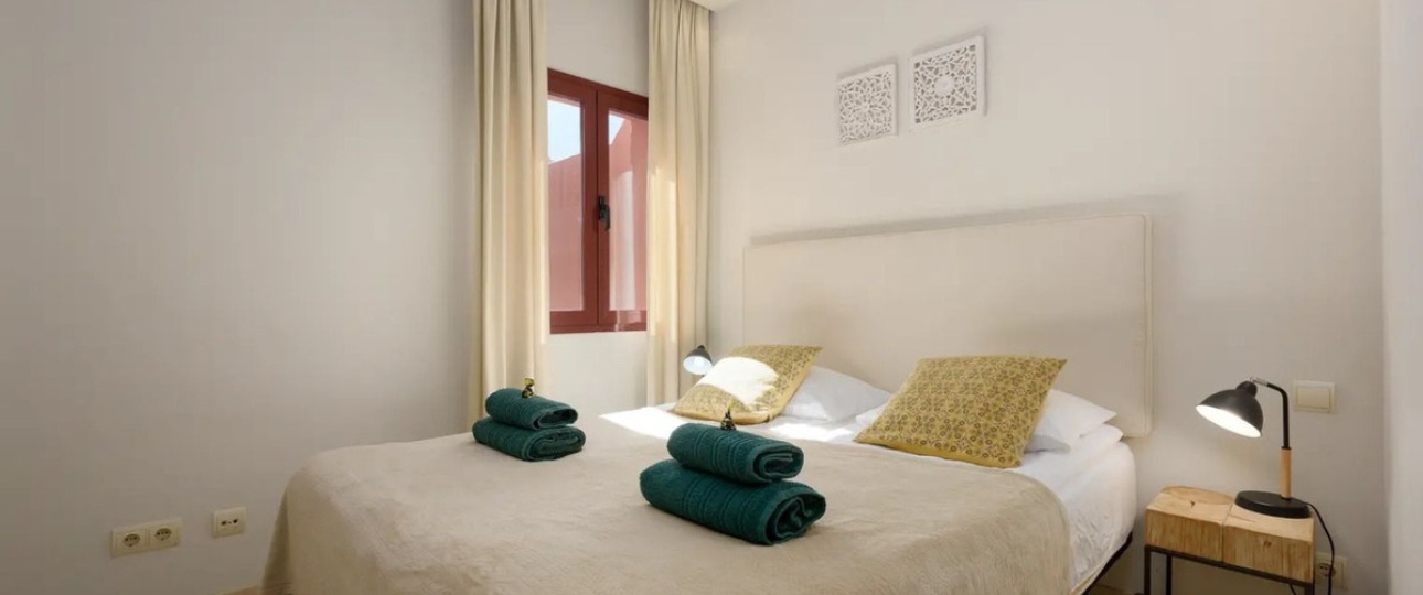 Resale - apartment - Marbella - Elviria