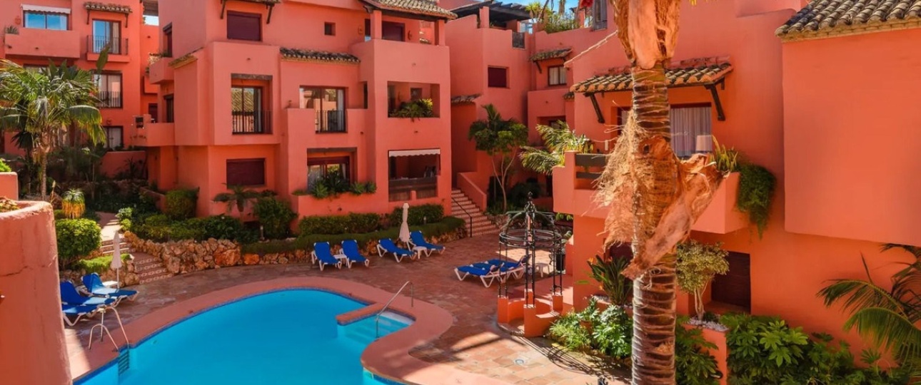Resale - apartment - Marbella - Elviria