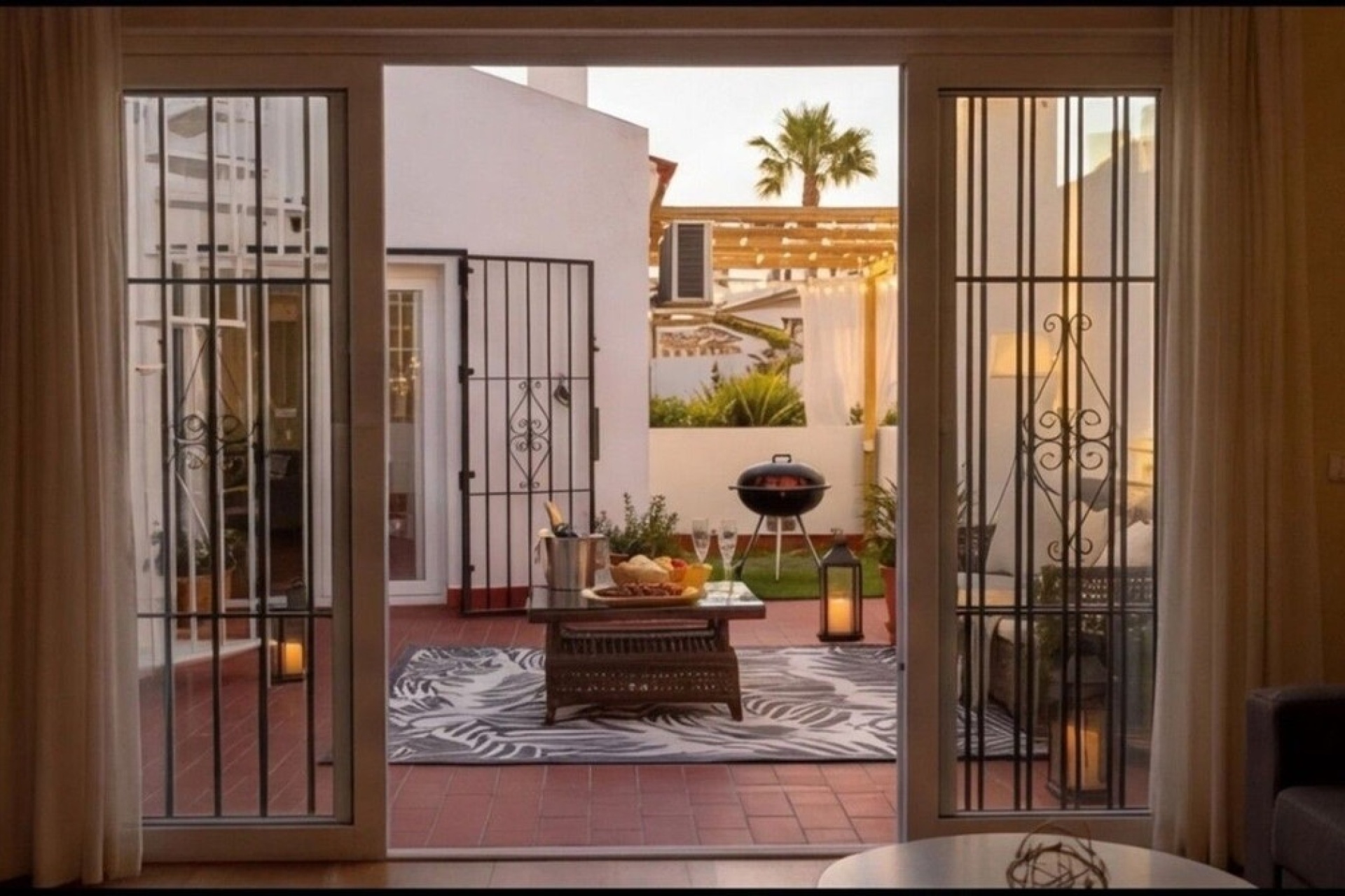 Resale - apartment - Marbella - Elviria