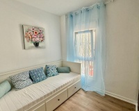 Resale - apartment - Marbella - Elviria