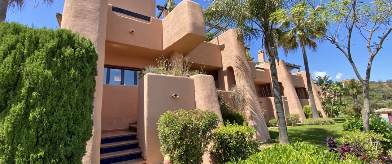 Resale - apartment - Marbella - Elviria