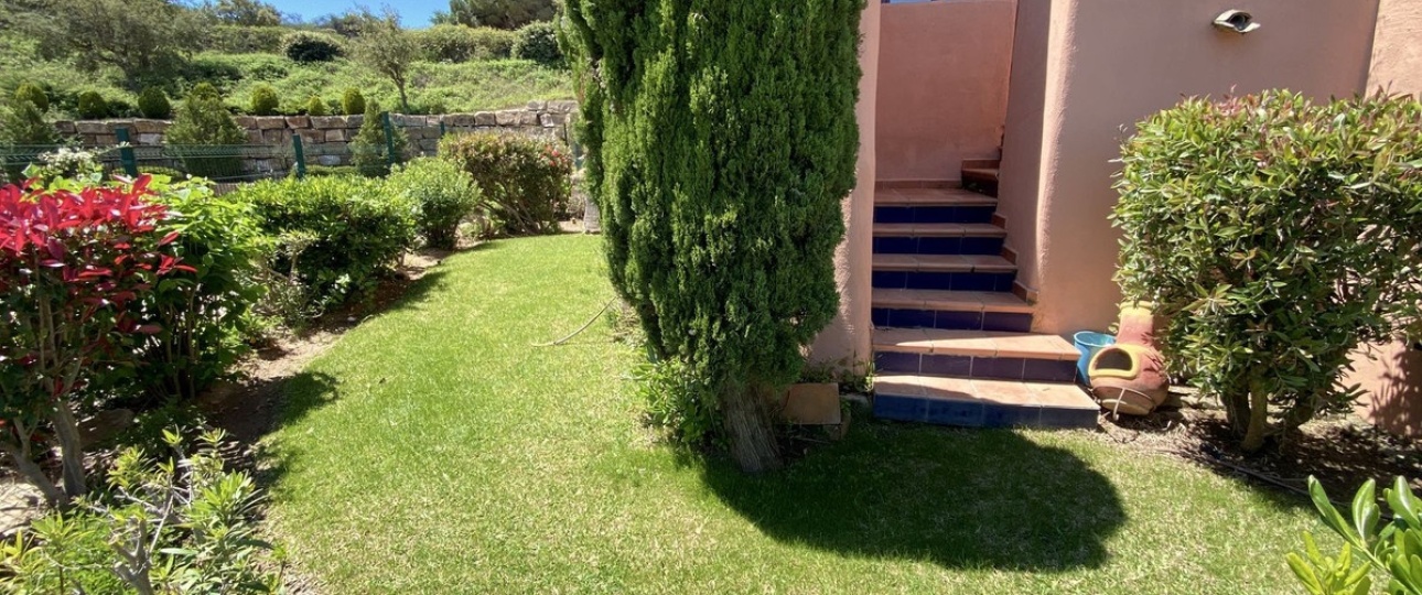 Resale - apartment - Marbella - Elviria