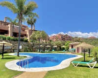 Resale - apartment - Marbella - Elviria