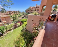 Resale - apartment - Marbella - Elviria