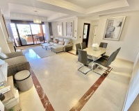 Resale - apartment - Marbella - Elviria