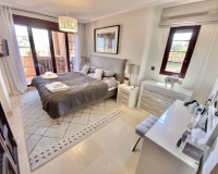 Resale - apartment - Marbella - Elviria