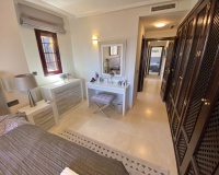 Resale - apartment - Marbella - Elviria
