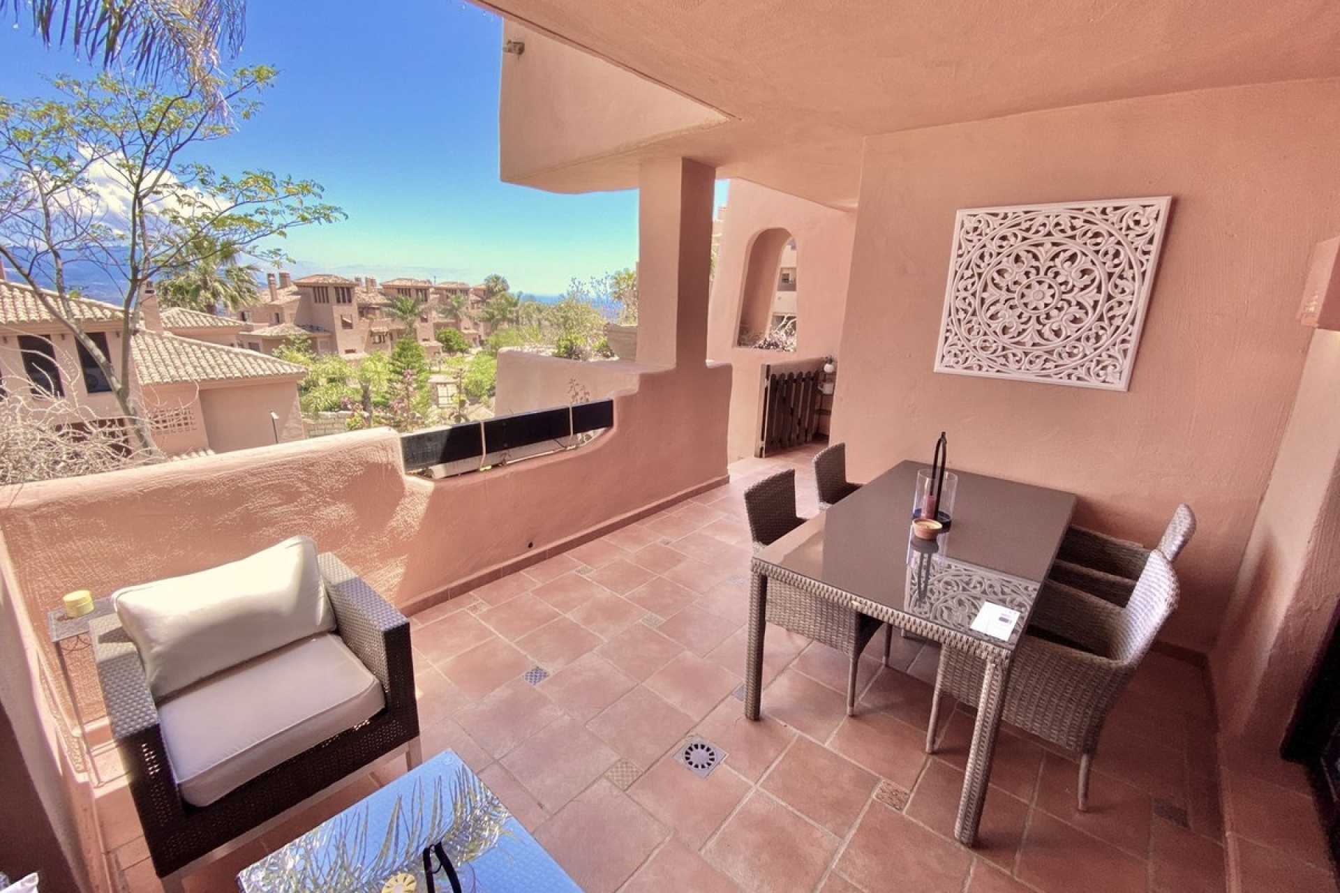 Resale - apartment - Marbella - Elviria