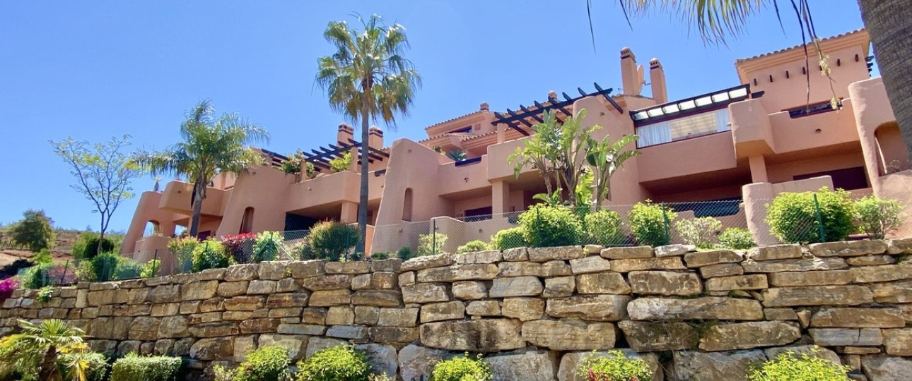 Resale - apartment - Marbella - Elviria