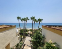Resale - apartment - Marbella - Elviria