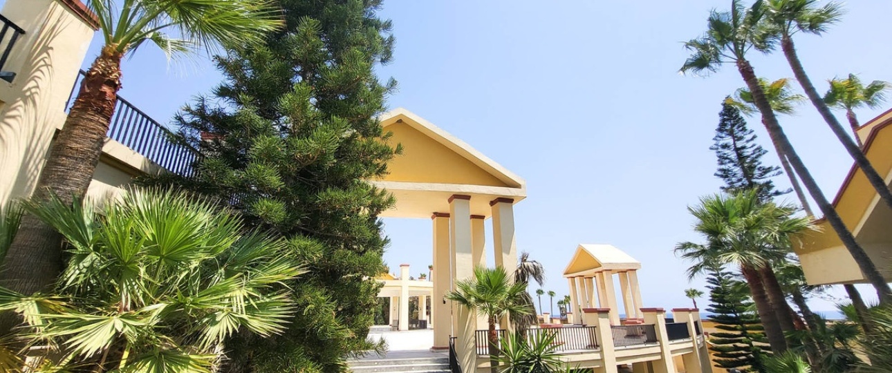 Resale - apartment - Marbella - Elviria