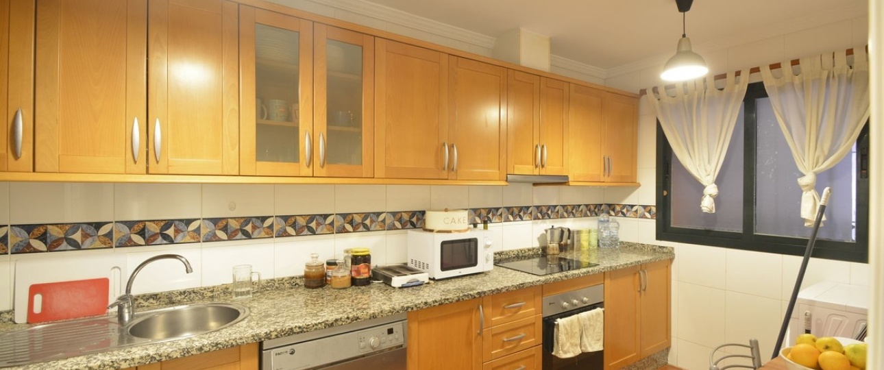 Resale - apartment - Marbella - Elviria