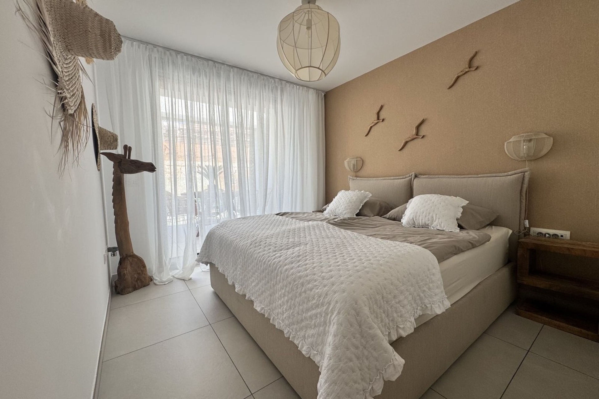 Resale - apartment - Marbella - Elviria