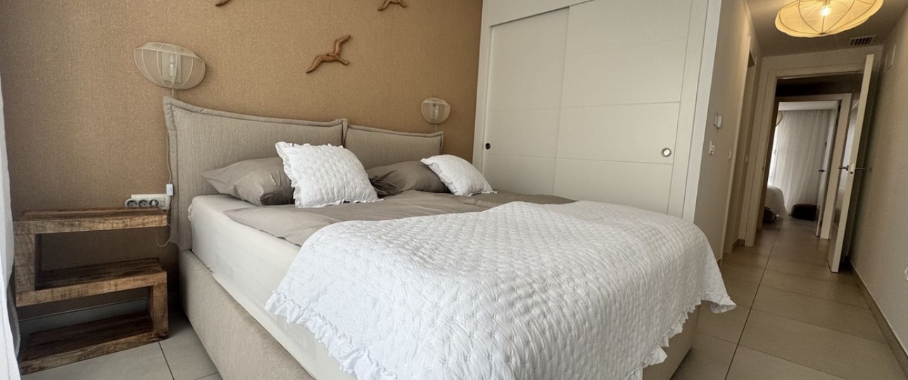 Resale - apartment - Marbella - Elviria