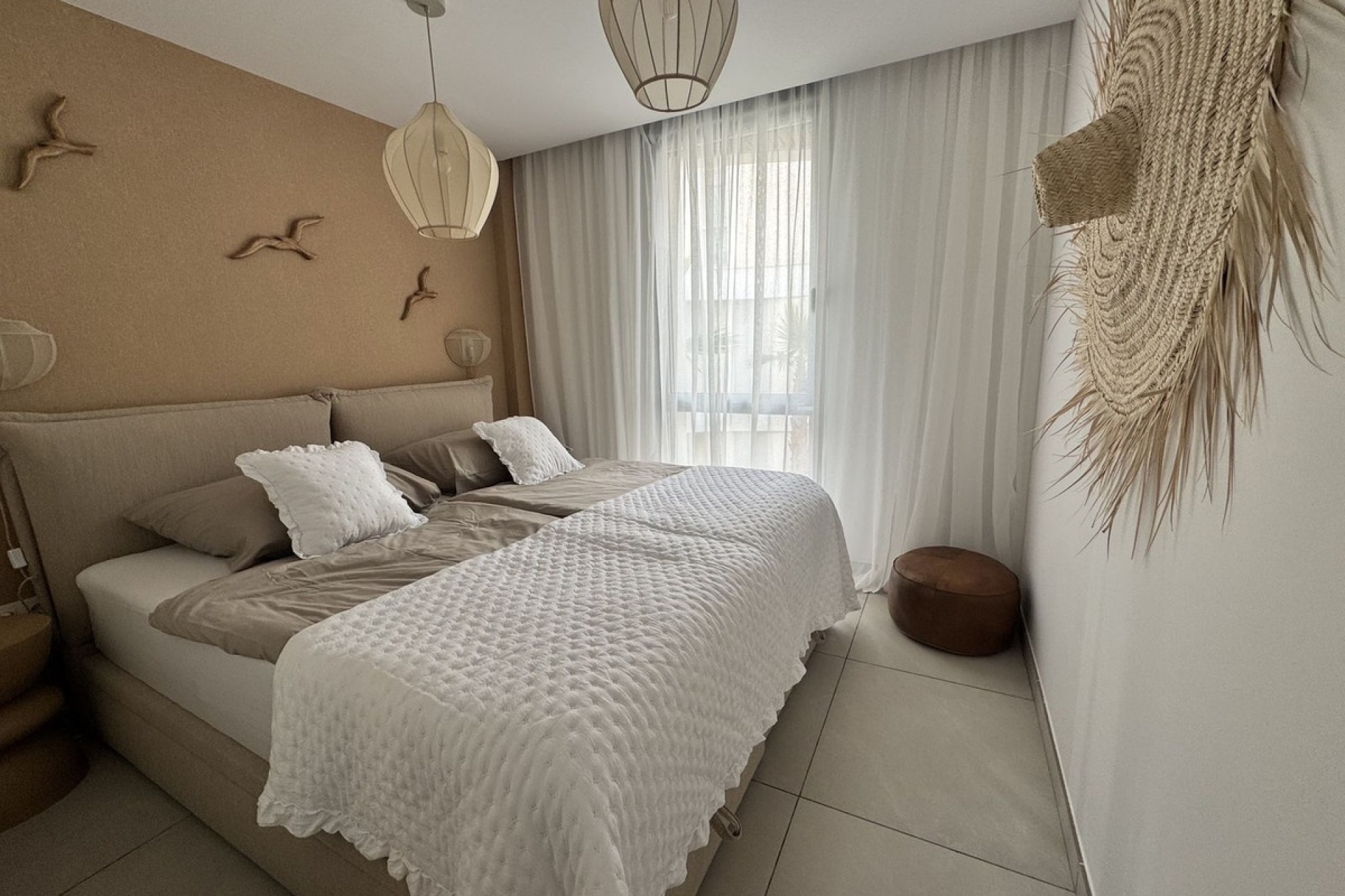 Resale - apartment - Marbella - Elviria