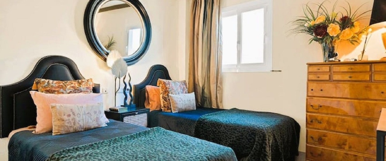 Resale - apartment - Marbella - Elviria