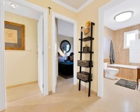 Resale - apartment - Marbella - Elviria