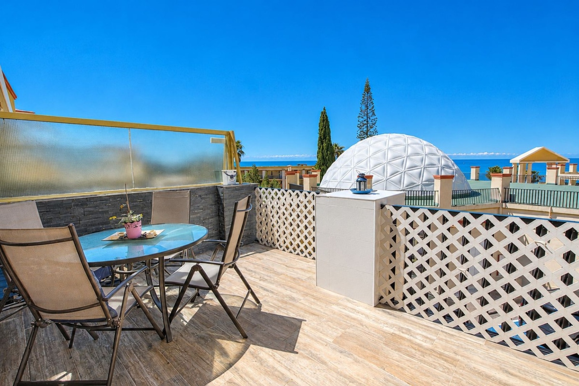 Resale - apartment - Marbella - Elviria