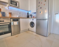 Resale - apartment - Marbella - Elviria