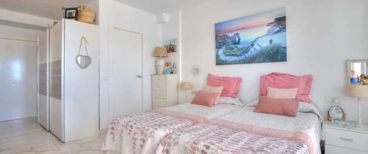 Resale - apartment - Marbella - Elviria