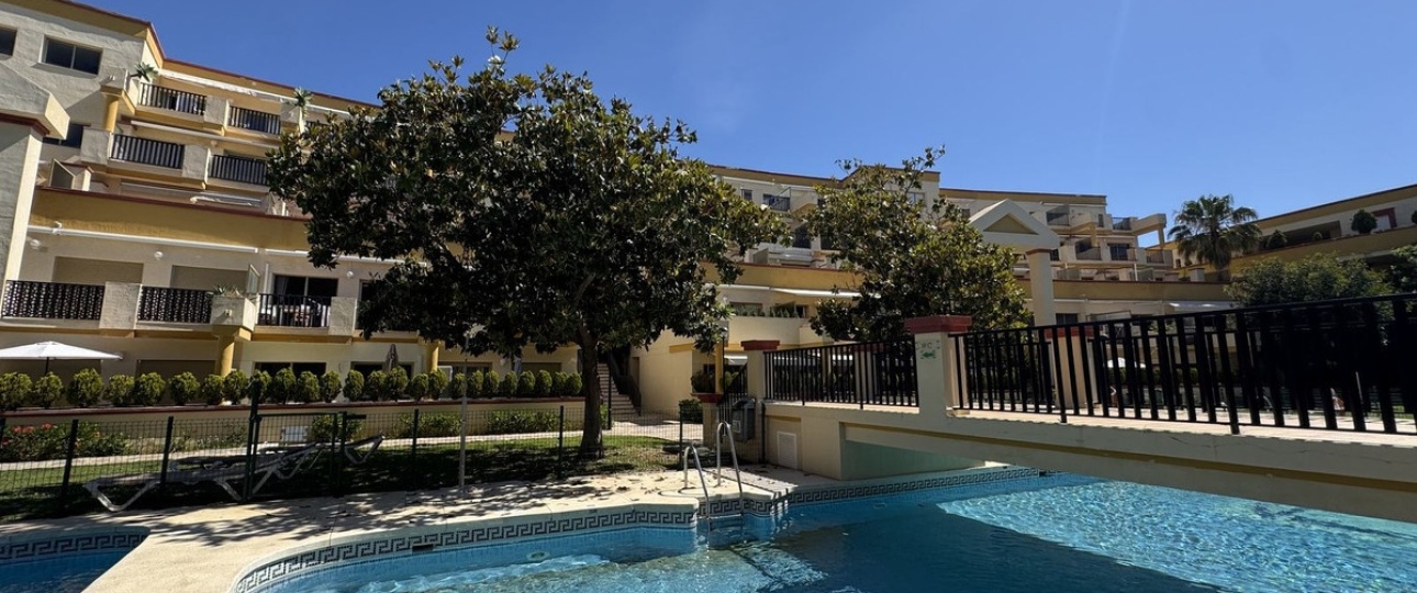 Resale - apartment - Marbella - Elviria