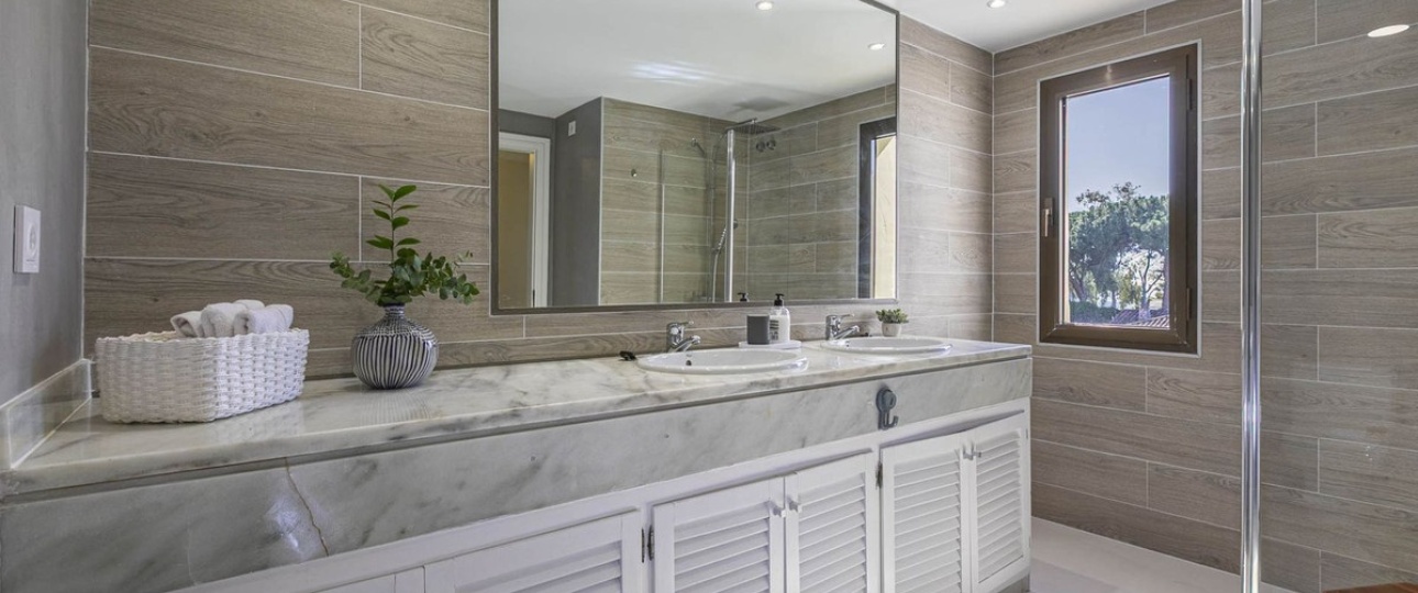 Resale - apartment - Marbella - Elviria