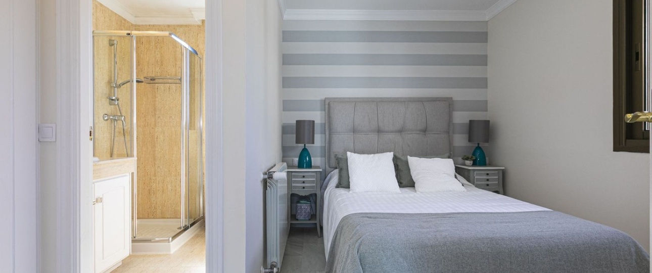 Resale - apartment - Marbella - Elviria